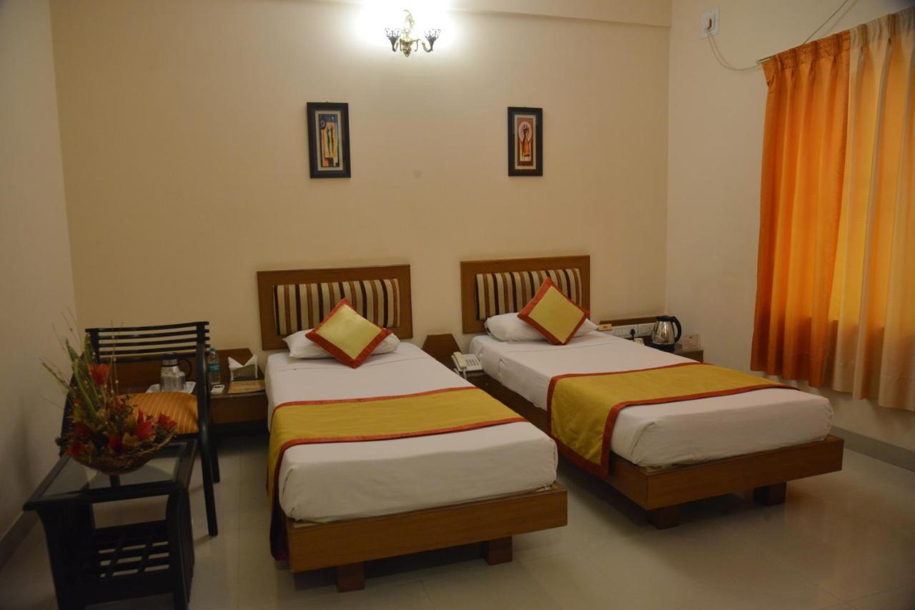 Hotel Pai Vista, Kr Road à Bangalore Extérieur photo