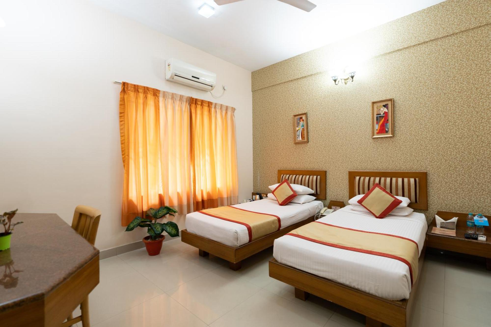 Hotel Pai Vista, Kr Road à Bangalore Extérieur photo